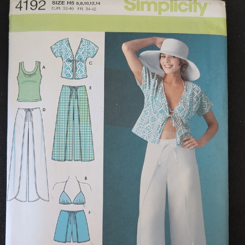 Simplicity White Wide-Leg Drawstring Pants